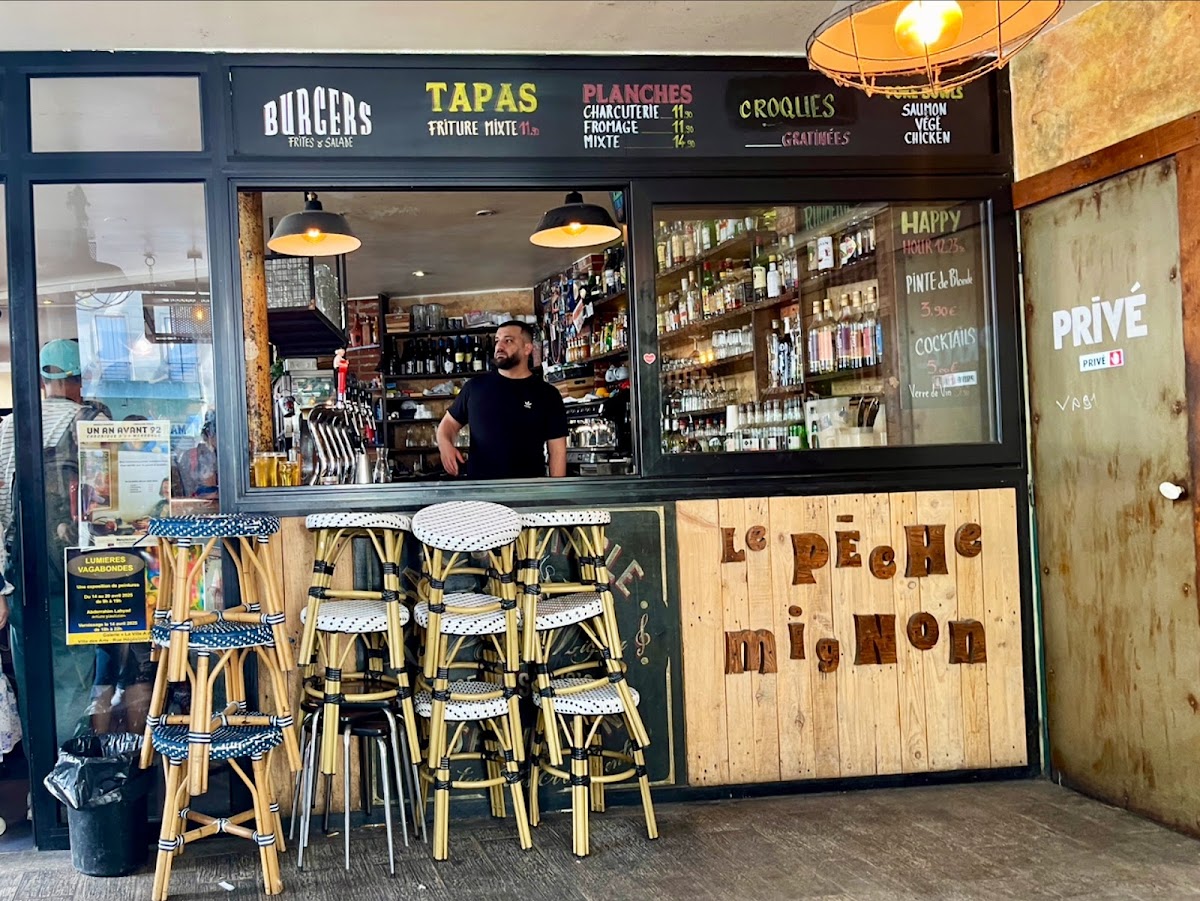 Le Péché Mignon, vue extérieure