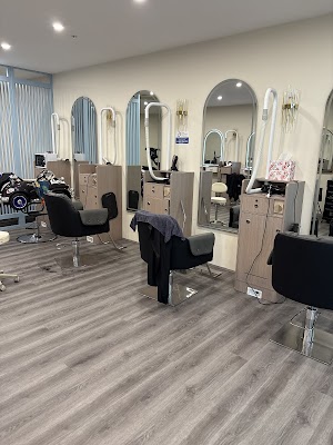 Express Color&Cutz photo 3