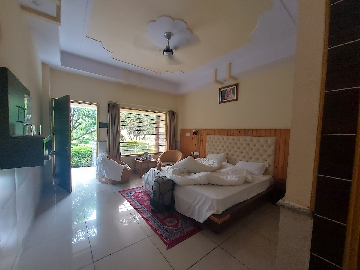 MVT Guesthouse & Restaurant Rishikesh — 3