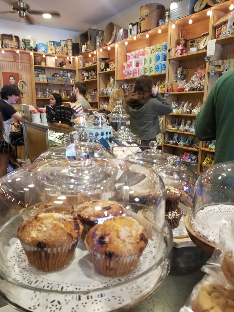 Samuel's Sweet Shop photo 4