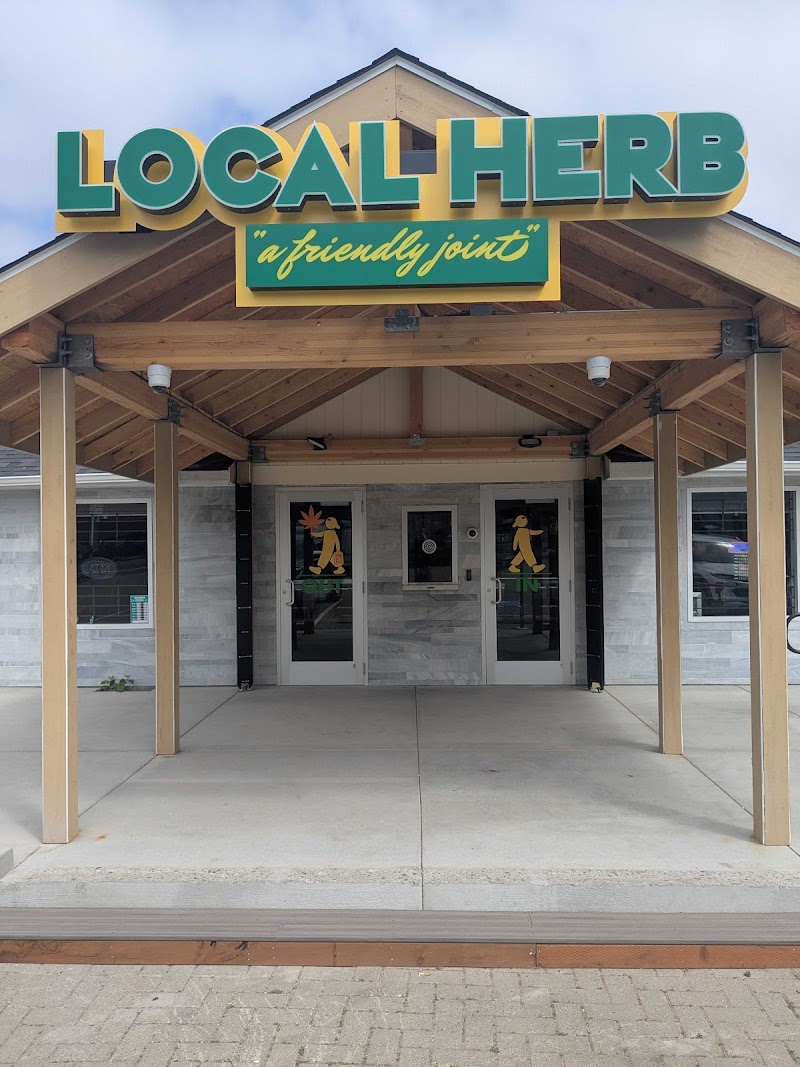 Video tour of Local Herb Collective retail environment