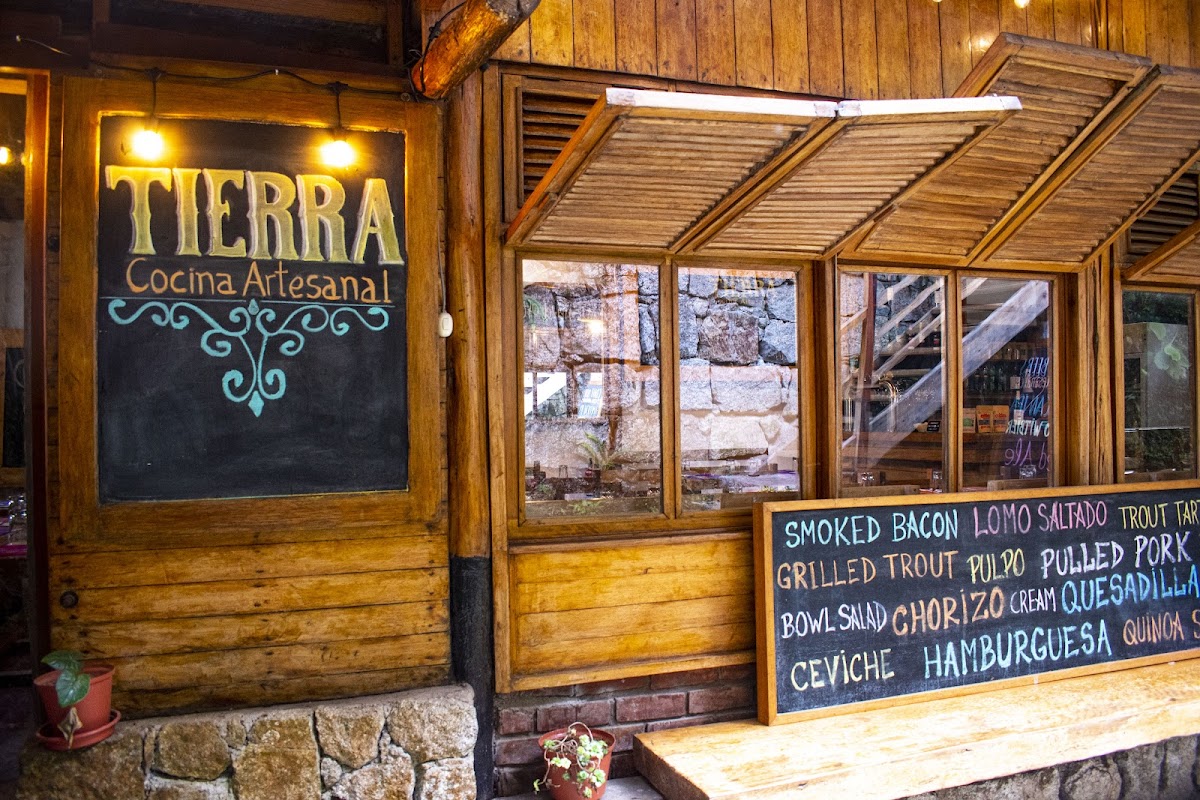 Tree House Restaurant in machu-picchu