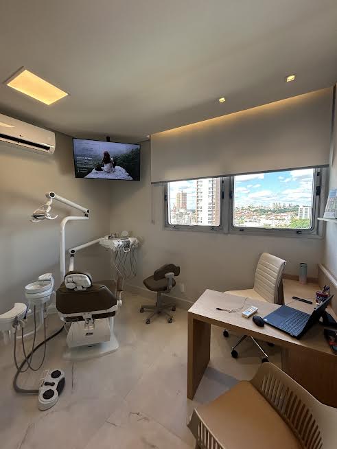 Dra Maria Carolina Ferreira - Endodontista - Tratamento de canal em Campinas - foto 1