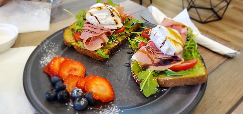 Roosters Coffeehouse photo 3