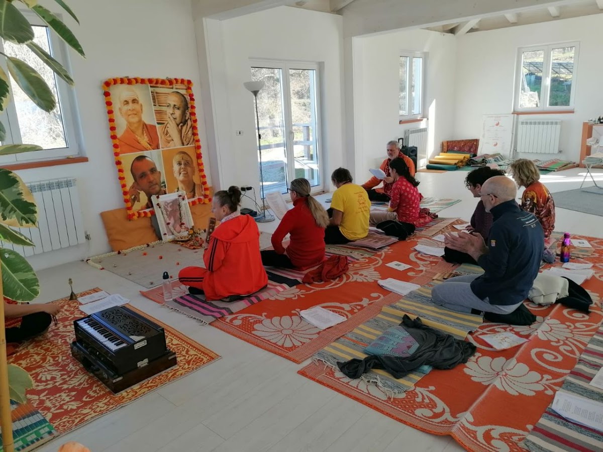 YOGA SADHANA ASHRAM A.P.S. — 4