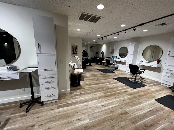 Blush Color Studio 1