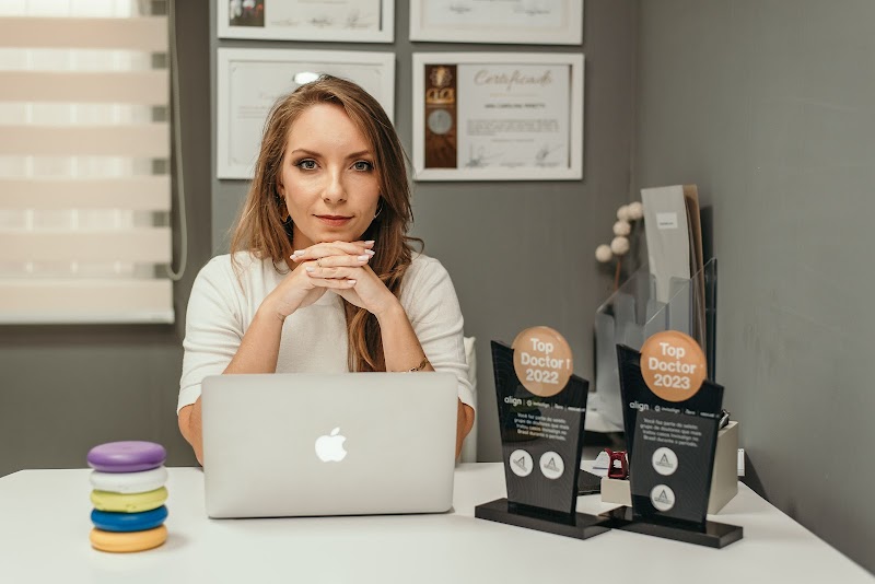 Dra. Ana Carolina Peretti - foto 4