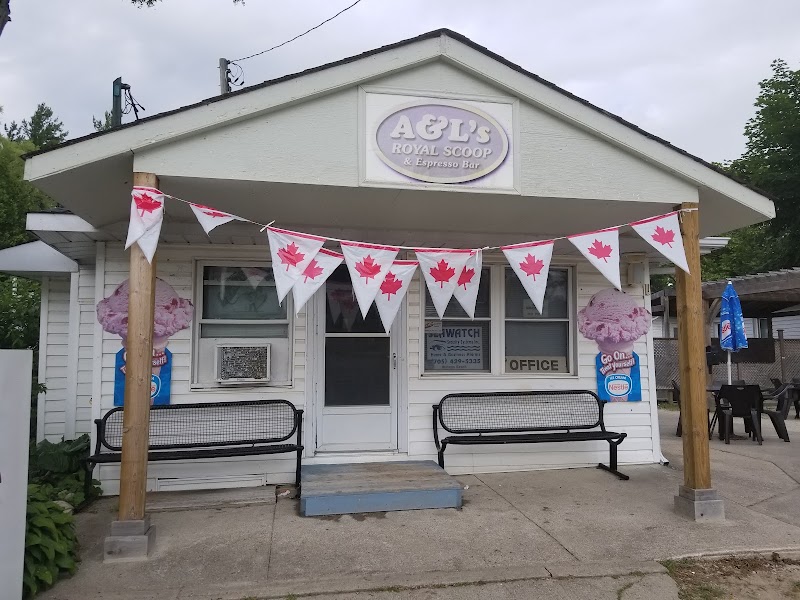A&L's Royal Scoop photo 1