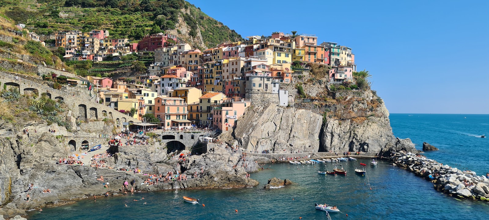 Best Dog-Friendly Hotels in Cinque Terre, Italy