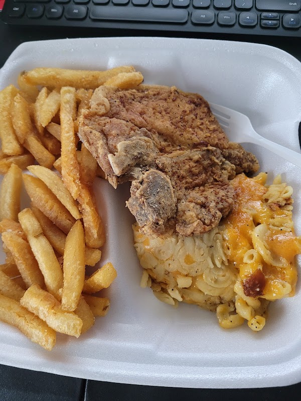 DJ'S Southern Kitchen photo 5