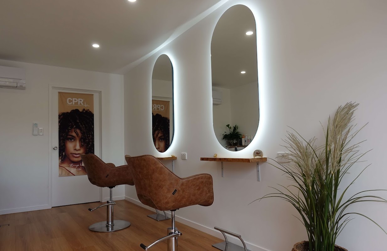 Little Hair Lounge photo 1