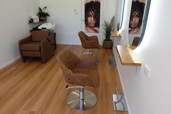 Little Hair Lounge photo 3