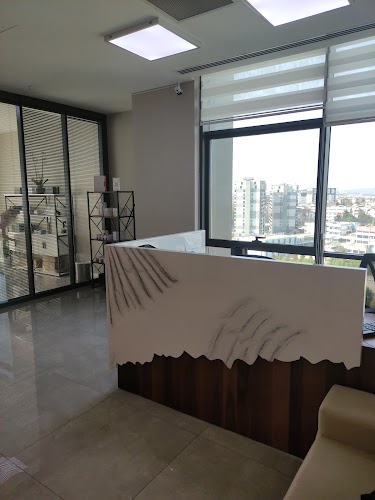 S Clinic Bursa - Saç Çoğaltma, Saç Bakım ve Güzellik Merkezi logo