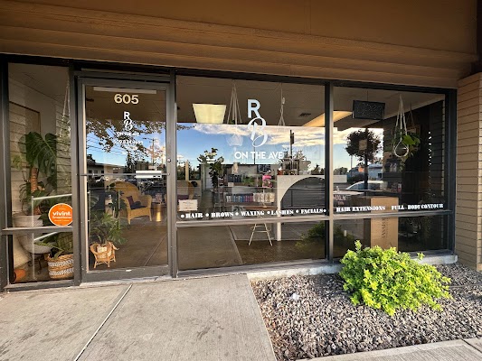 RB On The Ave photo 2