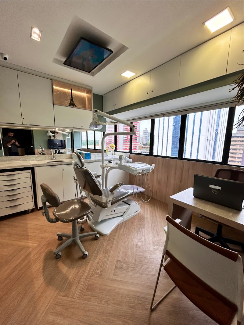 Dr. Luciano Dantas - DENTISTA SALVADOR - foto 2