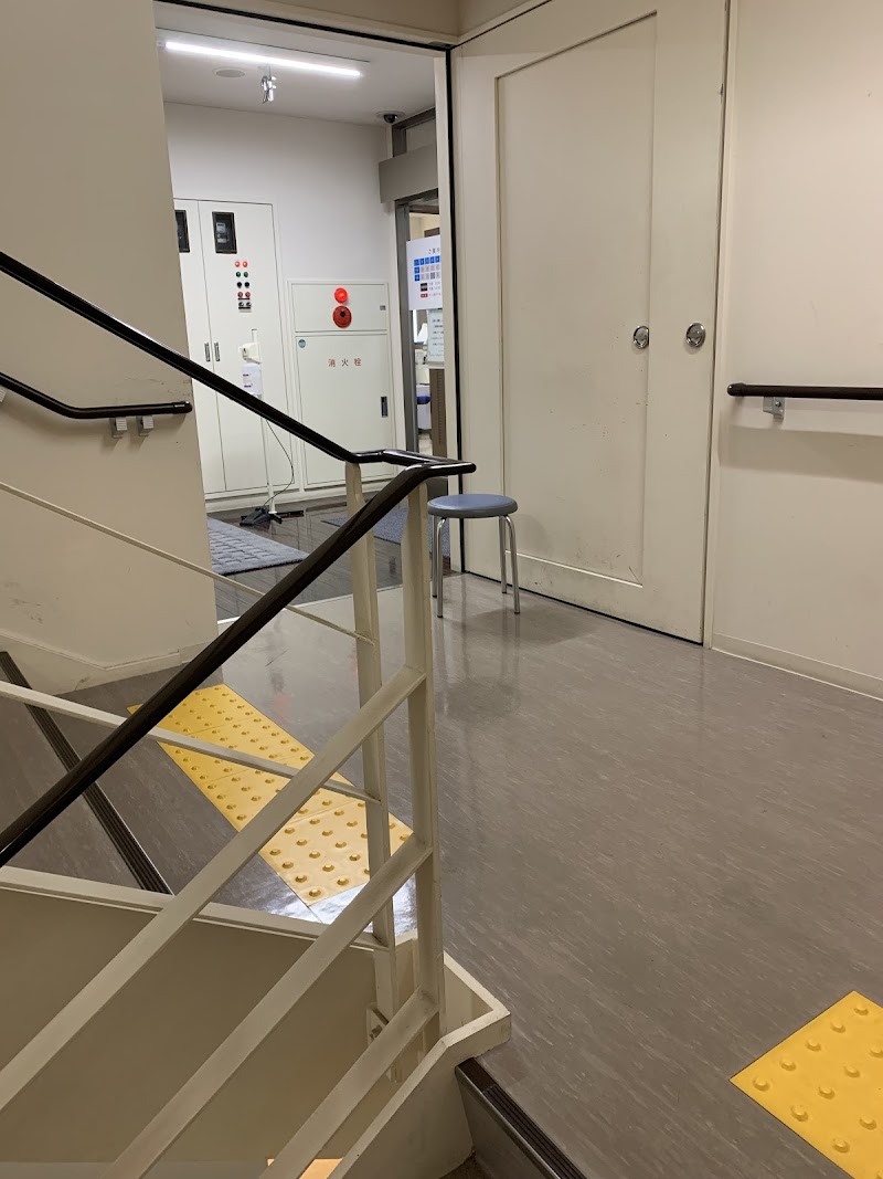 T'sレディースクリニックの外観