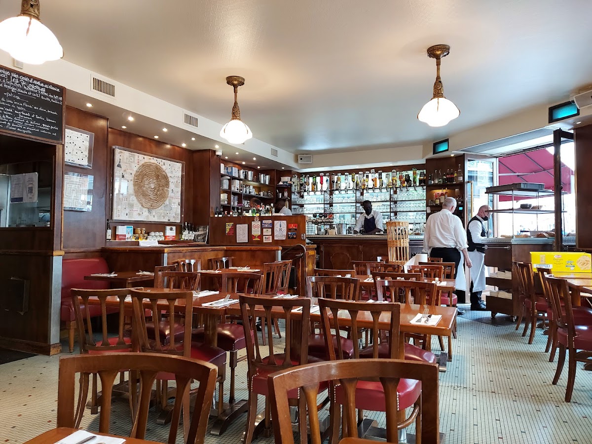 Les Philosophes, vue extérieure