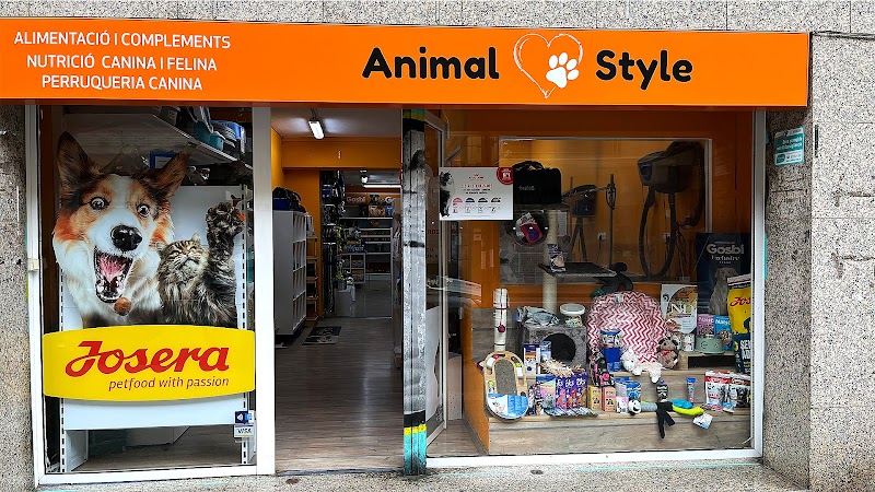 Animal Style Montserrat