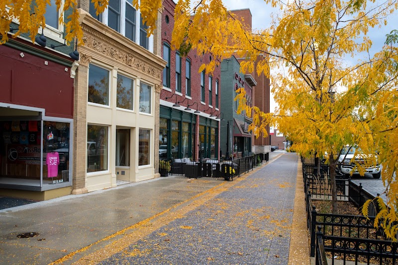 Oaks on Main photo 2