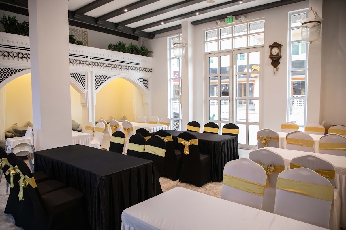 Pranaam Banquet (Orange Tree Restaurant) 5