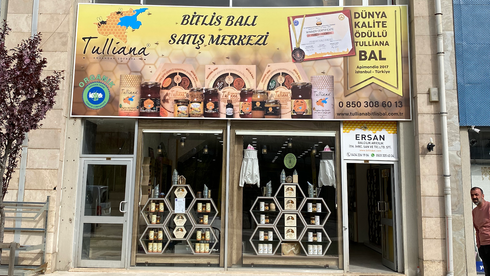 Organik Bitlis Balı Satış Merkezi ( Tulliana Bitlis Balı ) mekanı