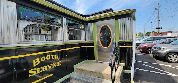 Four Sisters Owl Diner