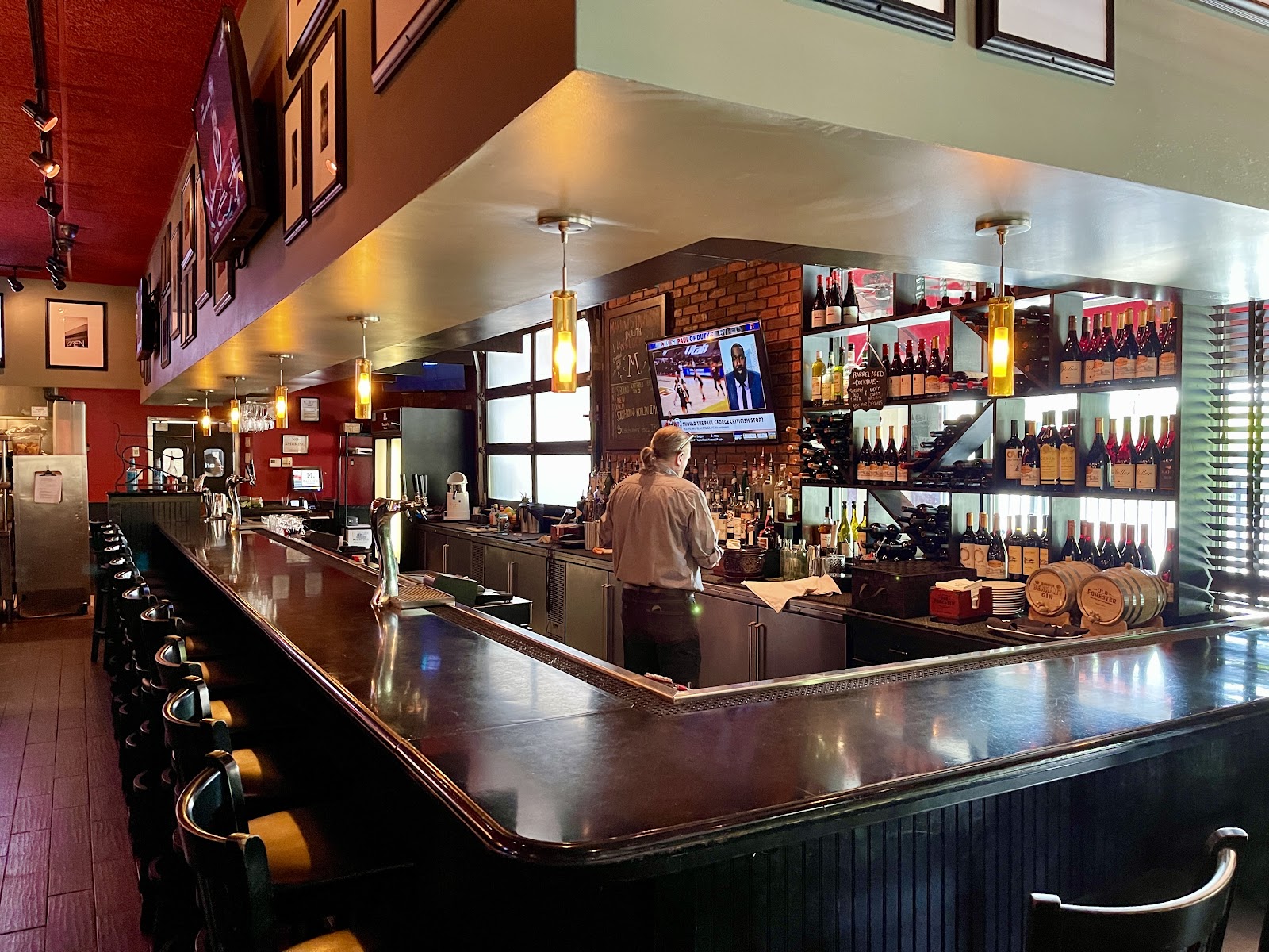 Marlow's Tavern
