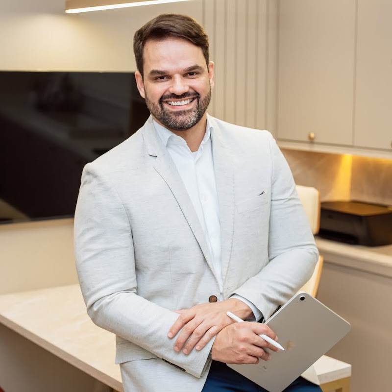 Dr Ewerton Bem | Implantes Dentários em João Pessoa - foto 1