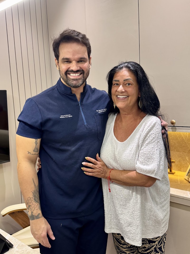 Dr Ewerton Bem | Implantes Dentários em João Pessoa - foto 4