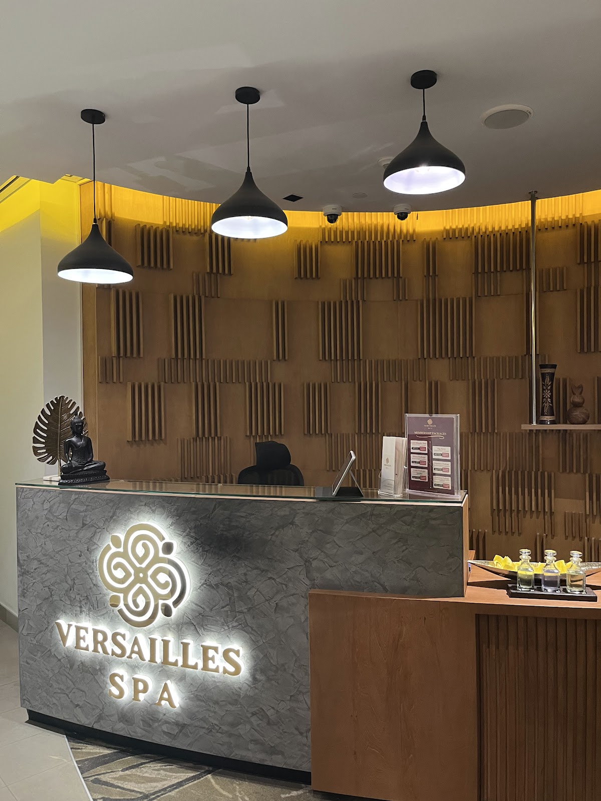 Versailles Spa - Hotel Aloft Dubai Airport