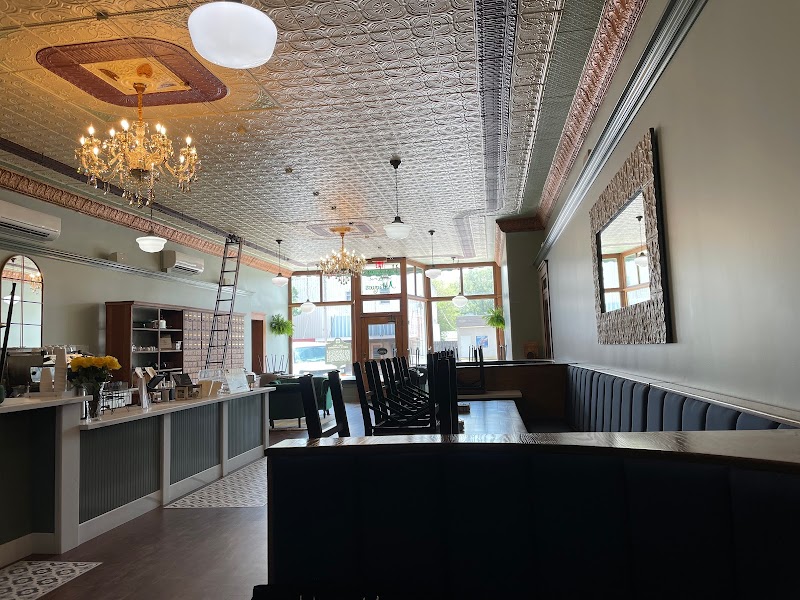 Daphne Mae Cafe photo 1