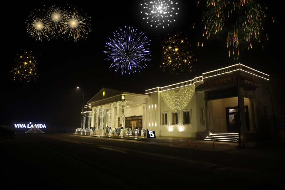 Viva la Vida - Marriage Hall Garrison Hall No 5 wedding marquees & banquets