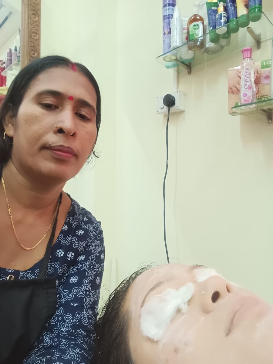 JHIMLI MAKEUP STUDIO SALON AND SPA photo 1
