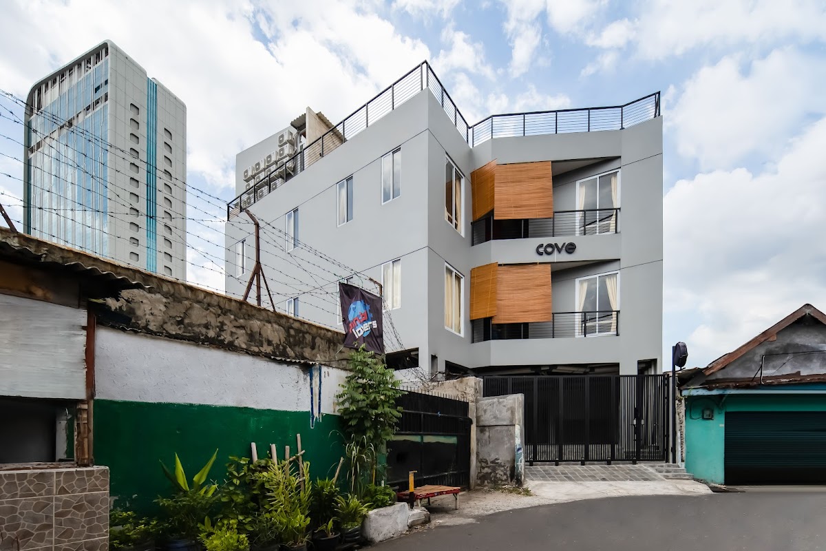 Cove Perfekta - Kost Tomang