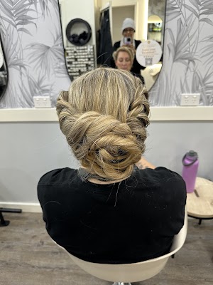 Hair 'N' Care Studio photo 3