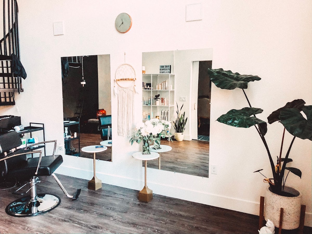Salon Mer: Google Places image 4
