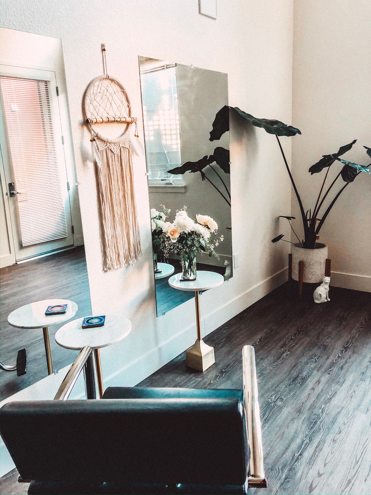 Salon Mer: Google Places image 5