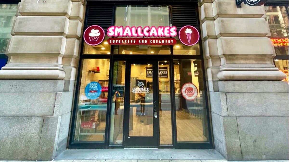 Smallcakes Cupcakery: Google Places image 1