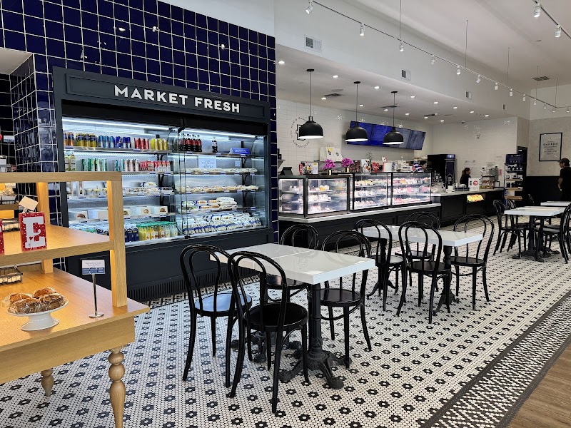 Paris Baguette photo 2