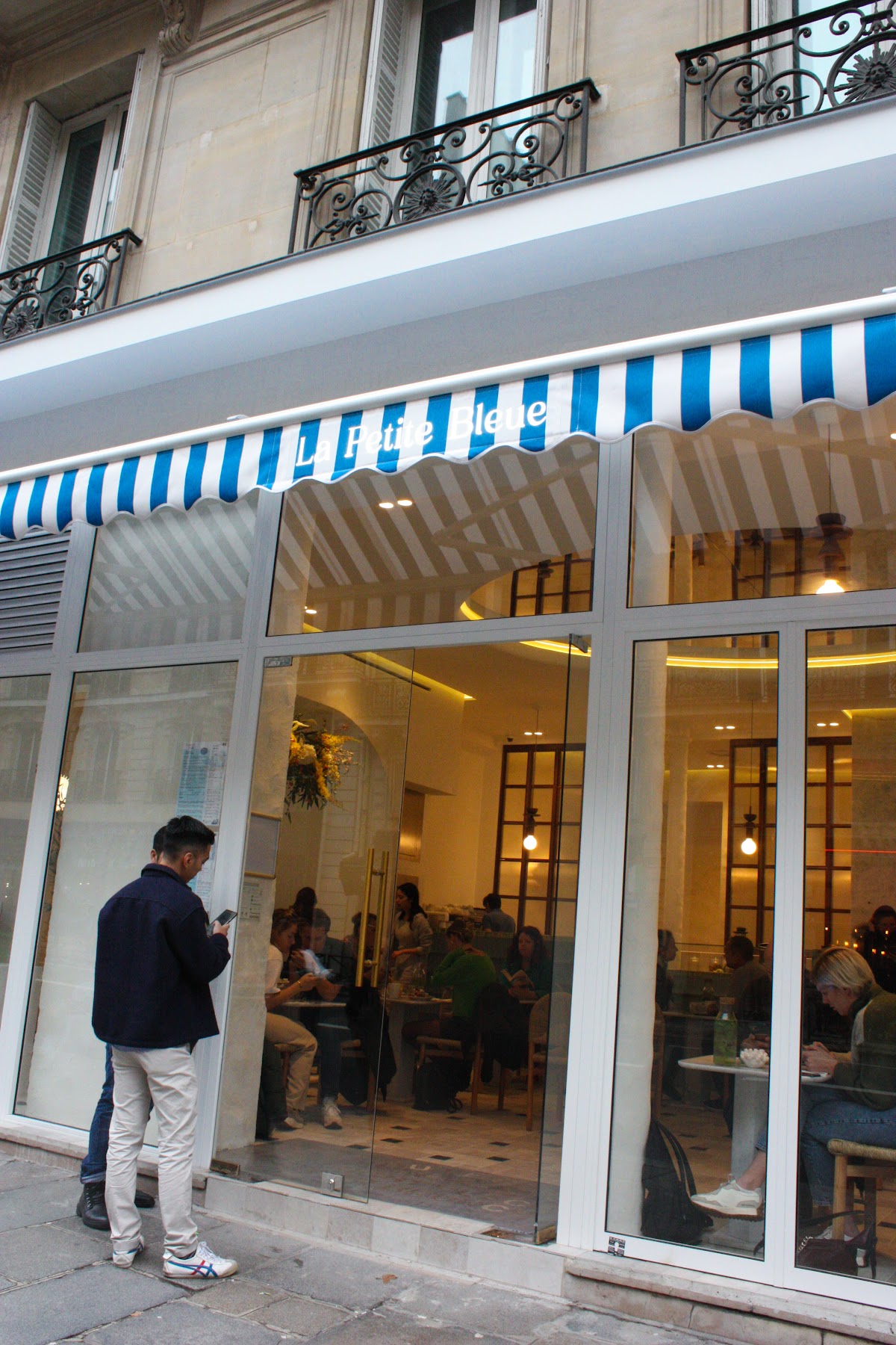 La petite Bleue Brunch & Coffee - Opéra, vue extérieure