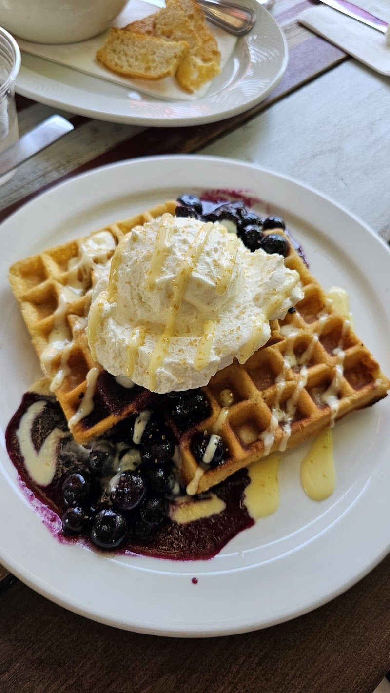 Lucky's Café photo 4