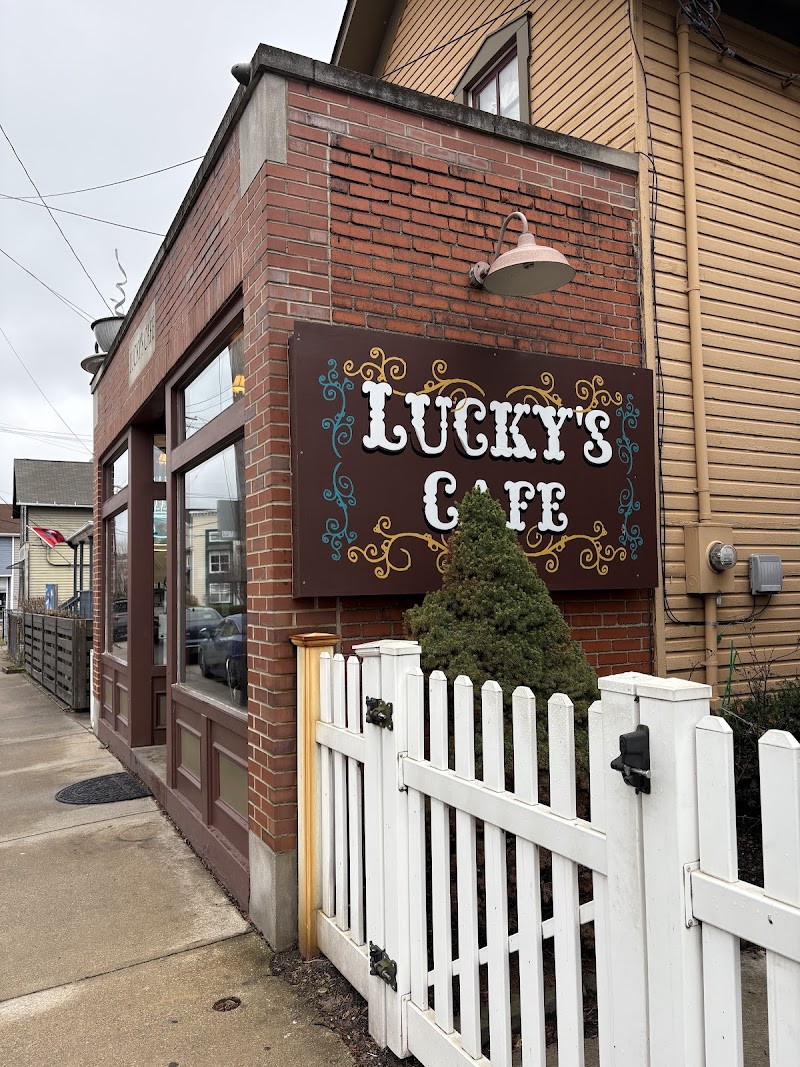 Lucky's Café photo 1