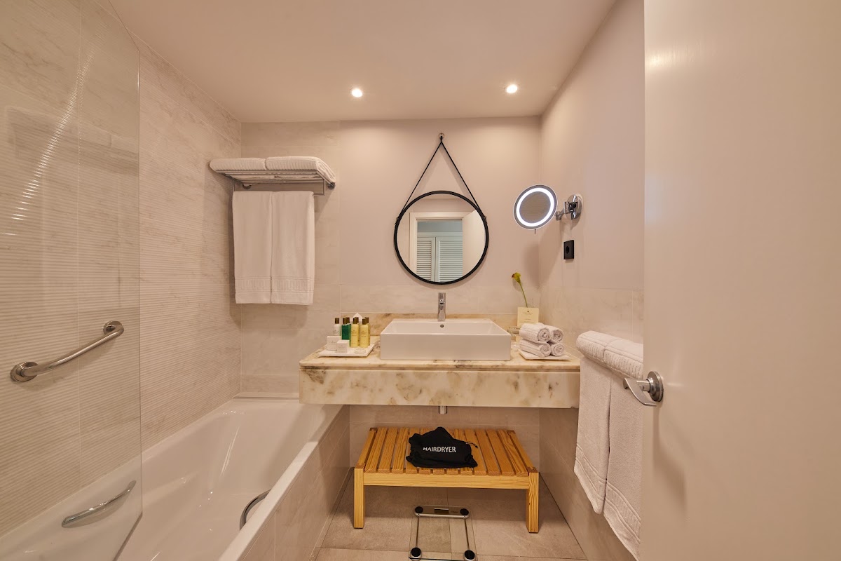 Grand Hyatt Lanzarote Playa Dorada Resort, dog-friendly hotel, photo 3