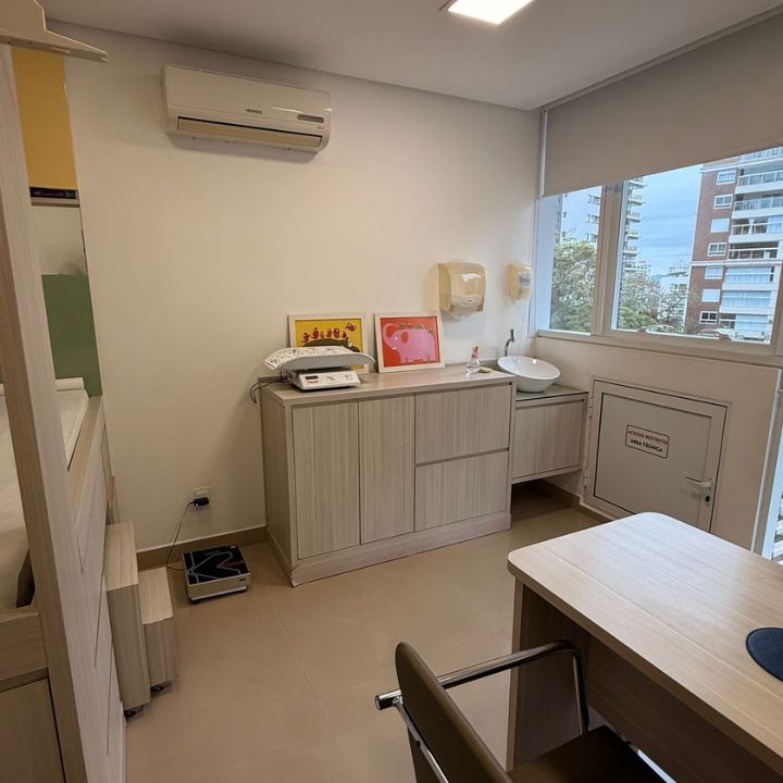 Foto de Dra Eliza Matsuo Sugawara - Endocrinologia pediátrica