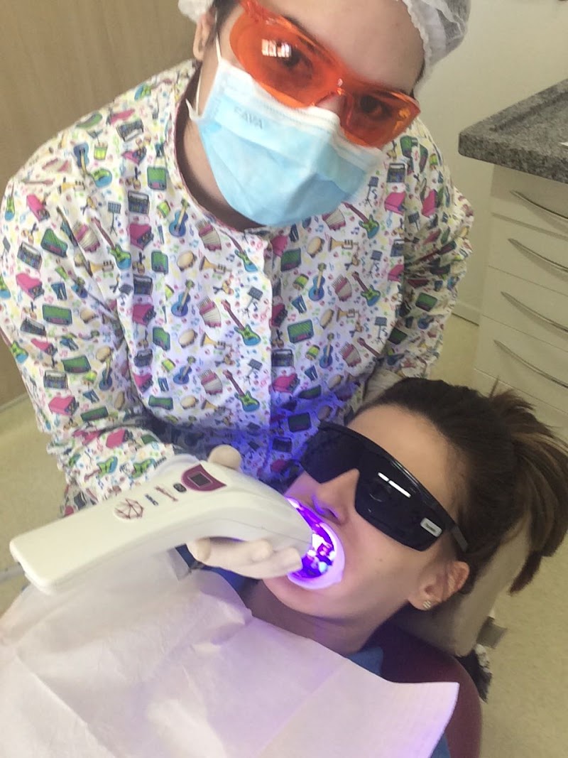 Dra Lígia Franco Oliveira - Ortodontista - foto 4