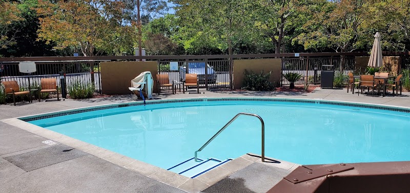Convenient access to downtown and wine country