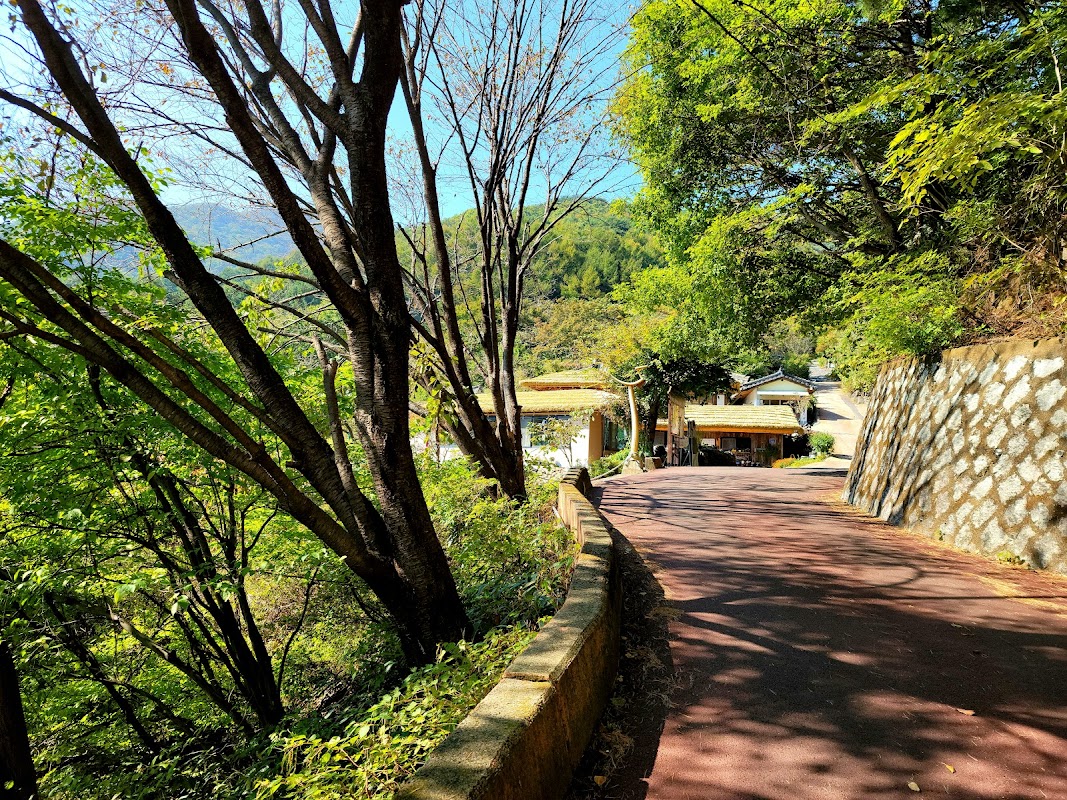 Cheonghak-dong