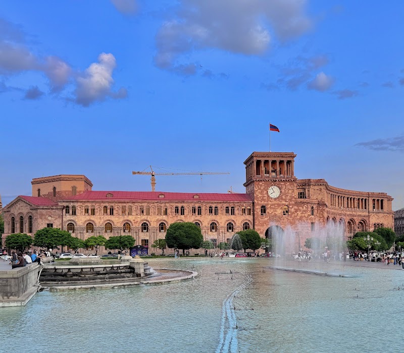 Площадь Республики