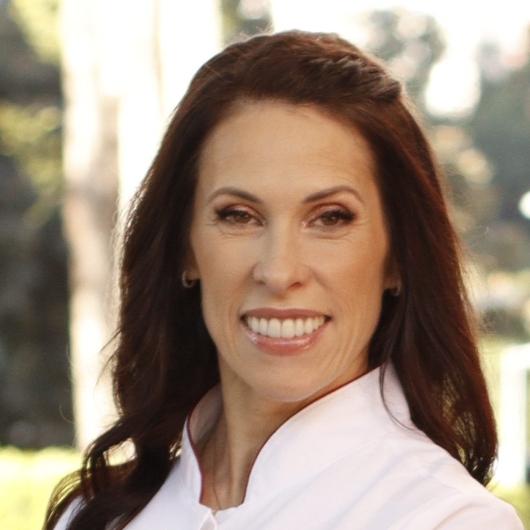 Dra. Raquel Ferrarese, Dentista