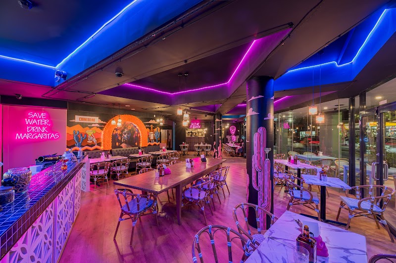 Hecho en Mexico Newtown photo 7